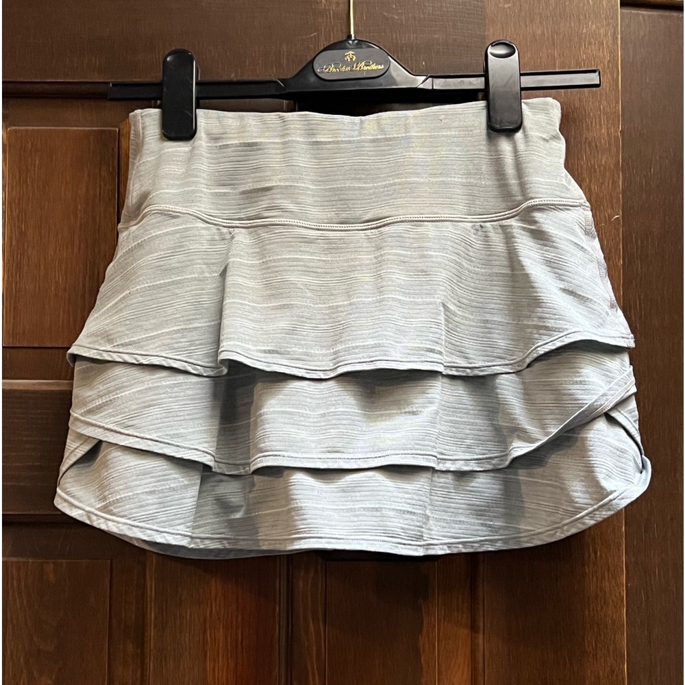 Womens athleta skirt grey size small